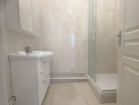 Location Appartement 3 pièces 50m² LA FERTE SOUS JOUARRE 77260 - Photo 2