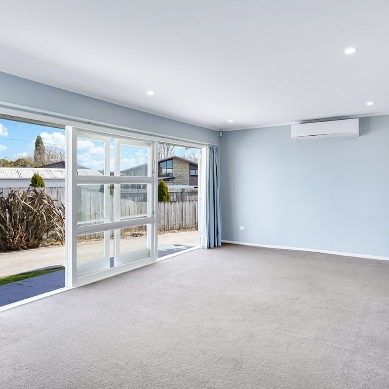 Five Bedroom Home Near Waikato Hospital - Photo 1