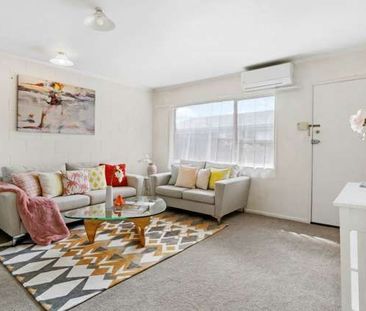 Spacious 2-Bedroom | Great Location & Convenience - Photo 6