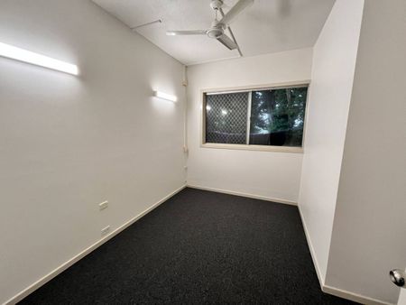 Apartment Living in the CBD! - Photo 5