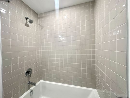 For Lease - 3240 William Coltson Avenue Unit# 1702, Oakville, Ontario - Photo 1