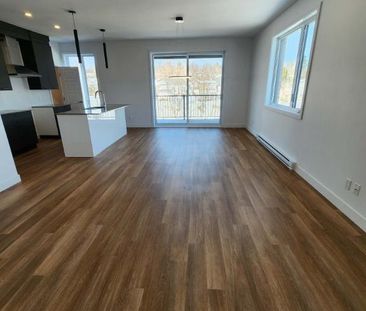 5 1/2 rue Bertrand-Fabi TOUT INCLUS - Photo 1