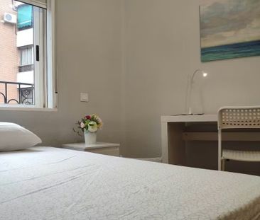 Calle de Venancio Martín, Madrid, Community of Madrid 28038 - Photo 2