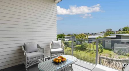 Modern 3-Bedroom Townhouse in Victoria Key Gat... - Photo 5