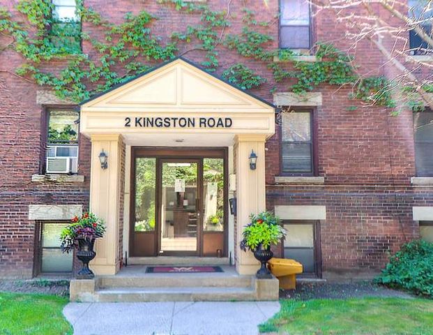 2-12 Kingston Road, Toronto | 2 12Kingston Road, Toronto - Photo 1