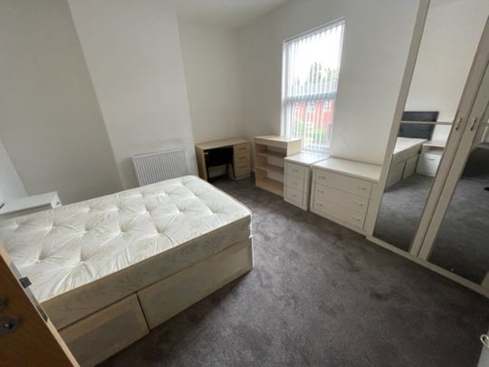 4 Bed Student Accommodation - Photo 1