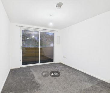 2 bedroom property to rent - Photo 4
