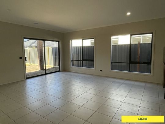 Brand New 4-Bedroom Family Gem in Clyde- One Bells Estate - Photo 1