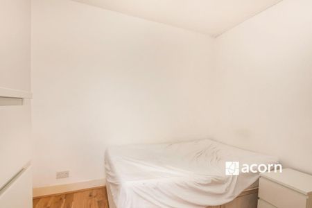 3 bedroom flat to rent - Photo 2