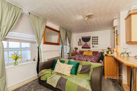 studio to rent - Photo 5
