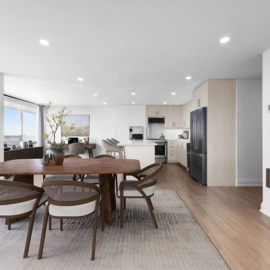 Charles West — 2 Bedroom + 2 Bathroom + Den Suite - Photo 1