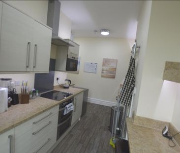 1 bedroom in a house share to rent - Photo 5