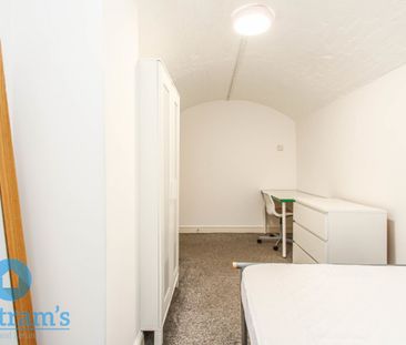 2 bed Apartment for Rent - Photo 5