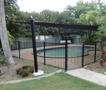 Renovated Townhouse In Convenient Location! - Photo 6