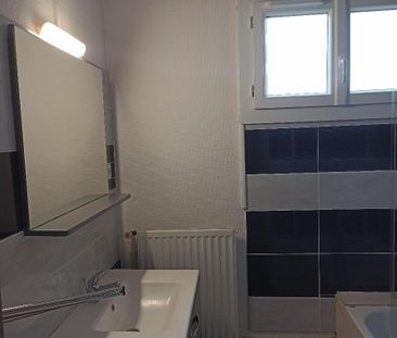 Location Appartement 2 pièces 42m² VICHY 03200 - Photo 4