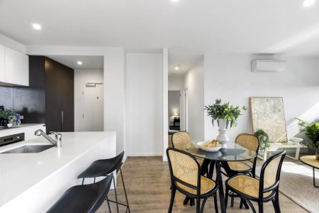 Stylish City-Fringe Living on St Kilda Road - Photo 5