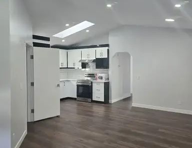 Beautiful and spacious 3bedroom house for rent | Martindale Dr NE, Calgary - Photo 1