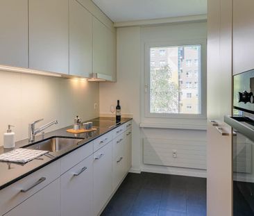 Grosszügige 4½-Zimmerwohnung mit Balkon und modernem Ausbaustandard - Photo 3