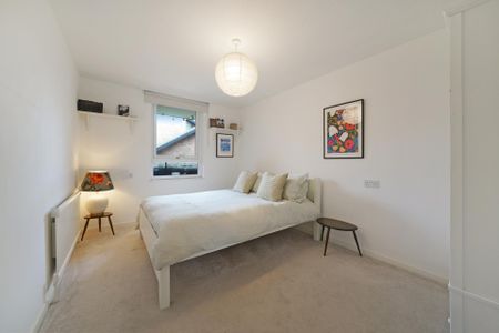 Wivenhoe Close - Photo 5