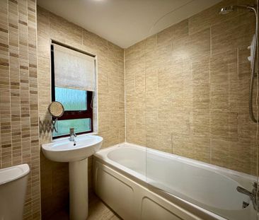 3 bedroom terraced house to rent - Photo 4