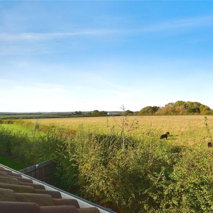 2 bedroom maisonette to rent - Photo 1