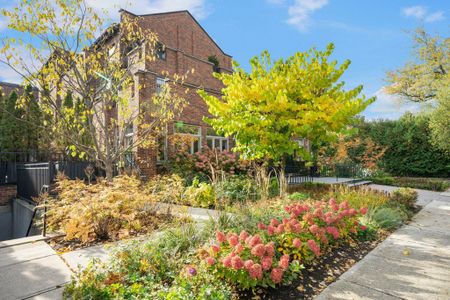 For Lease - 65 Sheldrake Boulevard Unit# 208, Toronto, Ontario - Photo 4