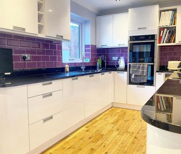 4 bedroom detached house to rent - Photo 5