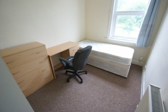 4 Bed - Hanover Square, University, Leeds - Photo 1