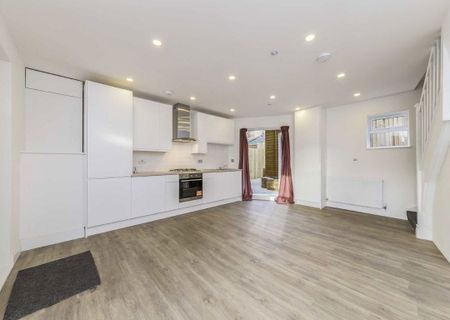 Church Lane, SW17 9PP, London - Photo 3