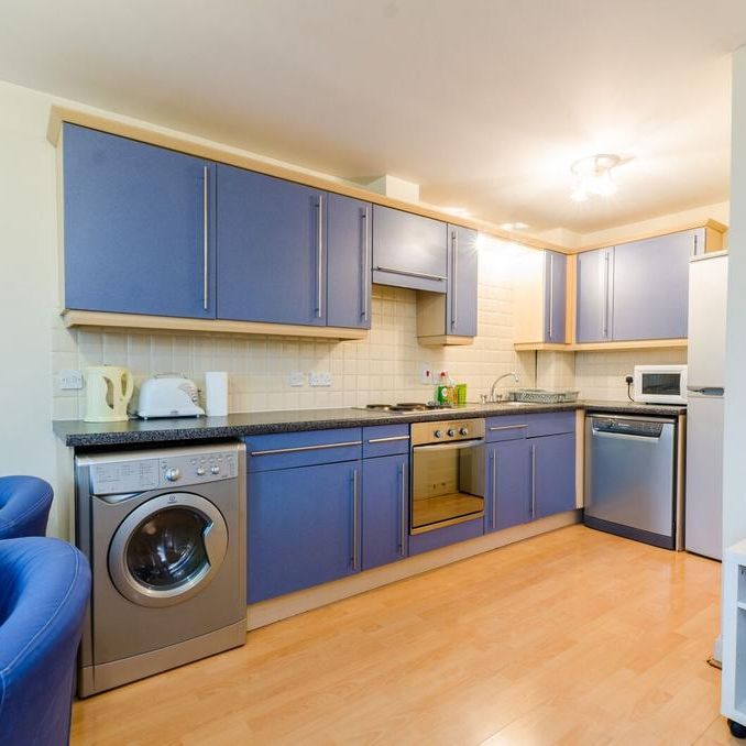 2 bedroom flat to rent - Photo 1