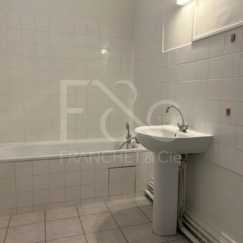 T1 de 50m² - Cours Gambetta Lyon 3ème - Photo 1