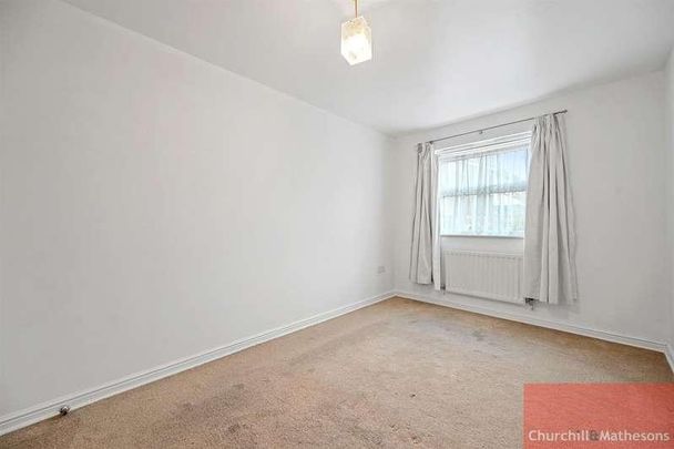 Sydenham Gardens, SL1 - Photo 1