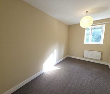 4 bedroom detached house to rent - Photo 5