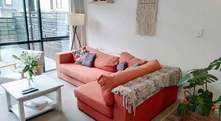 Modern Townhouse Living in a Prime Mount Wellington Location - Photo 3