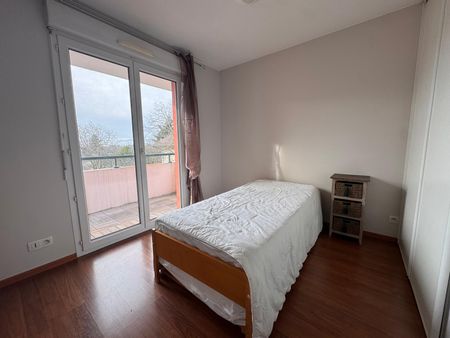 Location Appartement 3 pièces 72m² - Photo 2