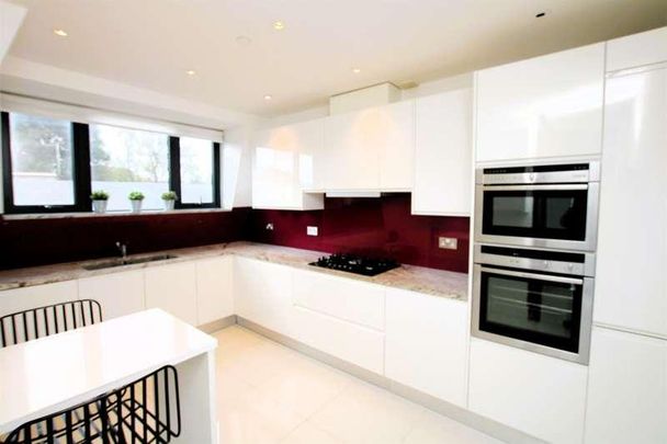 Ashley Lane, Hendon, NW4 - Photo 1