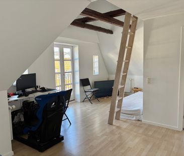 Hyggelig lejlighed i hjertet af Aalborg med altan - Photo 2