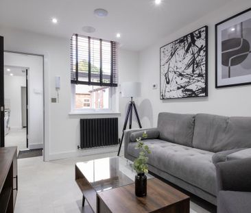 4 bedroom terraced house to rent - Photo 4