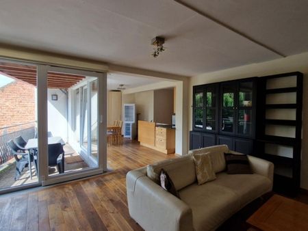 IXELLES: APPARTEMENT MEUBLE 2 CHAMBRES + TERRASSE + PARKING - Ixelles - Foto 4