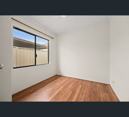 21 Lacey Street, East Cannington, WA 6107 - Photo 1