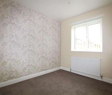 Kingsdale Drive, Bolton, BD2 - Photo 4
