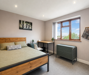 5 bedroom detached house to rent - Photo 1