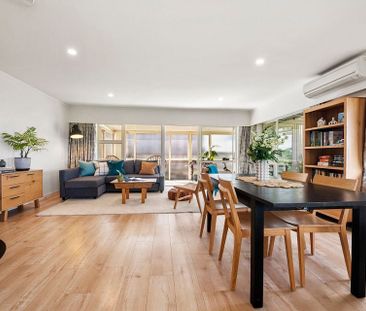 Spacious Quiet Living Plus Sea Views & Sun! - Photo 4