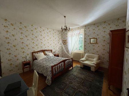 Location Appartement 2 pièces 35m² FONTENAY LE COMTE 85200 - Photo 2