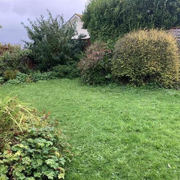 Knights Meadow, Carnon Downs, TR3 - Photo 1
