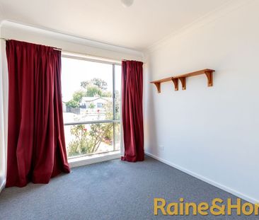 Family Home Close to Parks, Schools & Shops. - Photo 4