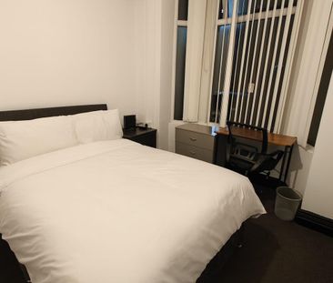 1 bedroom in a house share to rent - Photo 5