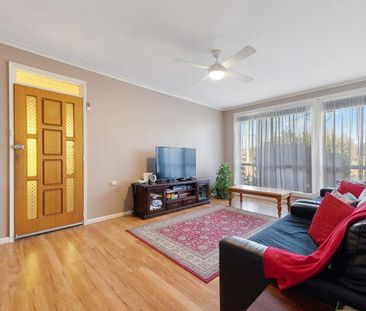 Neat & Comfortable 3-Bedroom Home - Photo 3