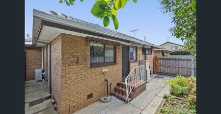 It Feels Like Home... - Photo 2