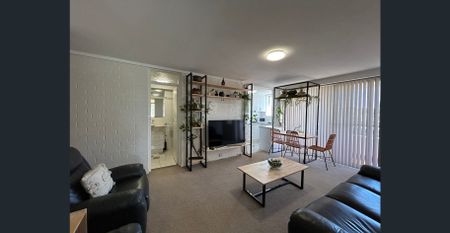 Semi Furnished Apartment - Photo 5